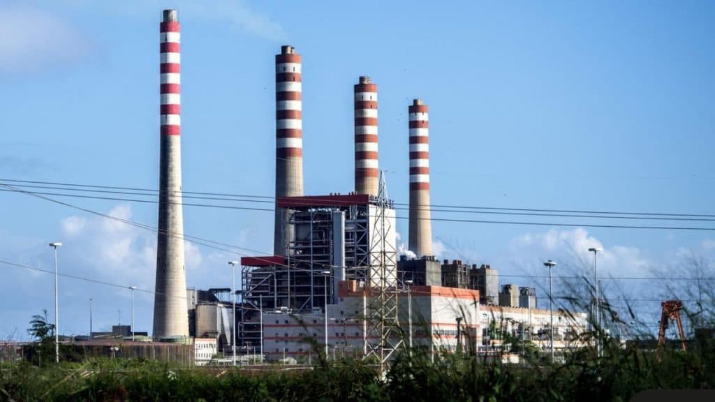 Venezuela: hermano de líder chavista dirigirá petroquímica estatal tras nuevos cambios