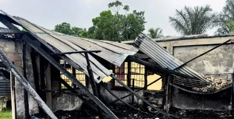 Incendio en escuela de Guyana