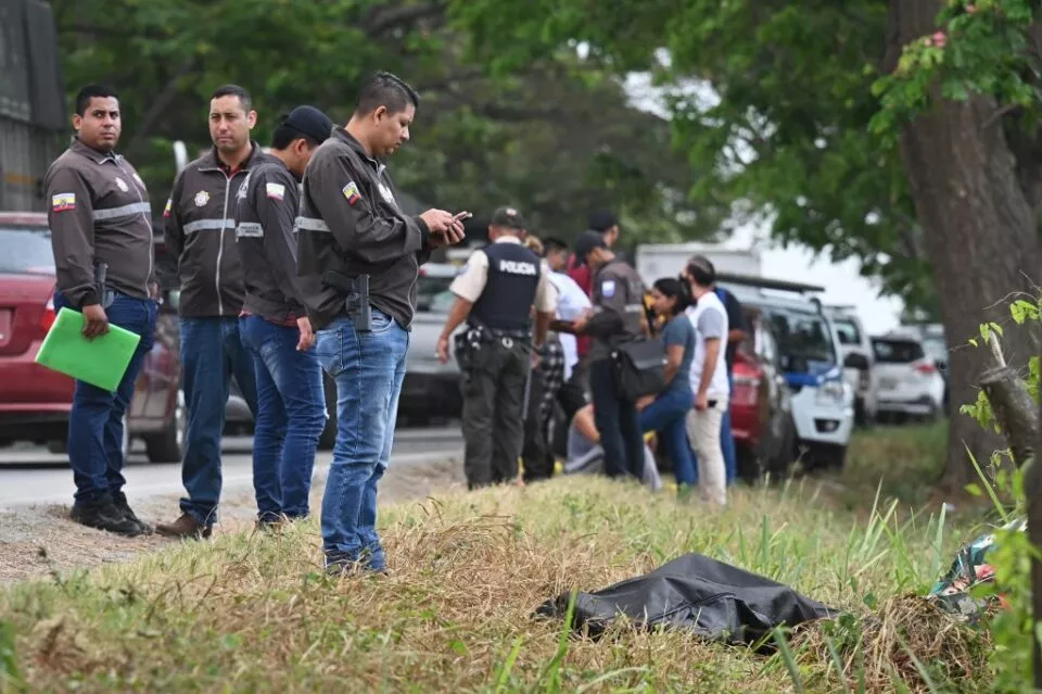 Secuestran y asesinan a concejal ecuatoriano a pocas semanas del balotaje presidencial