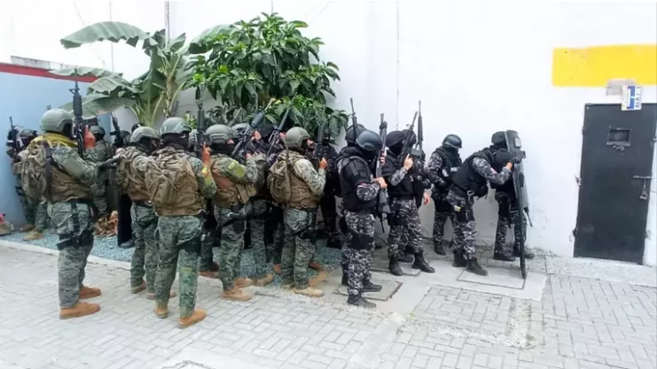 Militares y policías intervinieron Penitenciaría de Guayaquil
