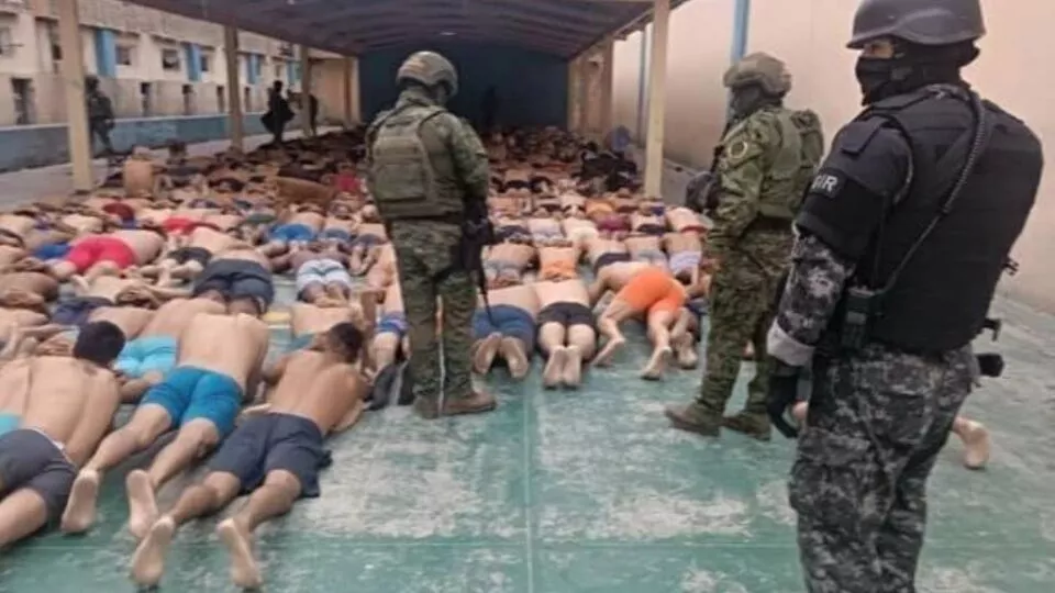 Militares ingresaron a “la cárcel de masacres” en Ecuador