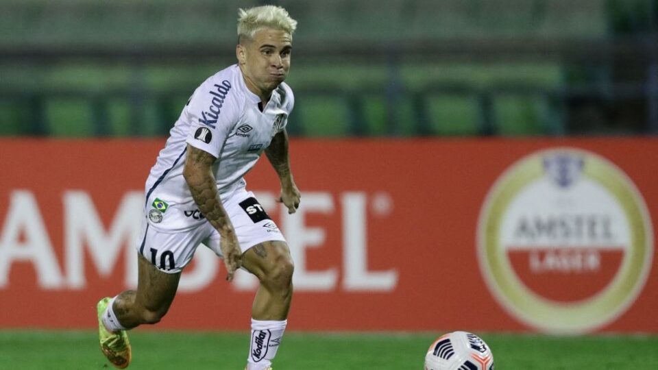 Soteldo firma con otro histórico club brasileño tras el descenso del Santos
