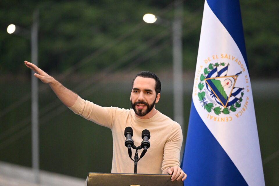 Bukele, favorito para la reelección en El Salvador con 71% de intención de voto