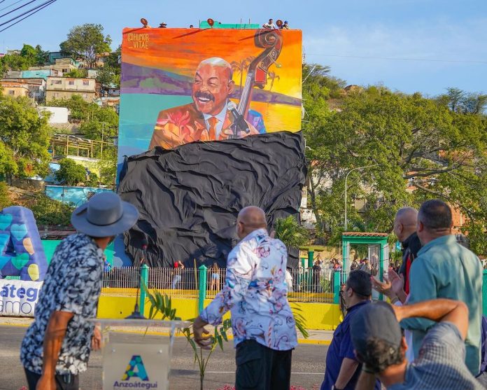 Puerto La Cruz le rindió un homenaje a Oscar D'León con un mural de 16 metros