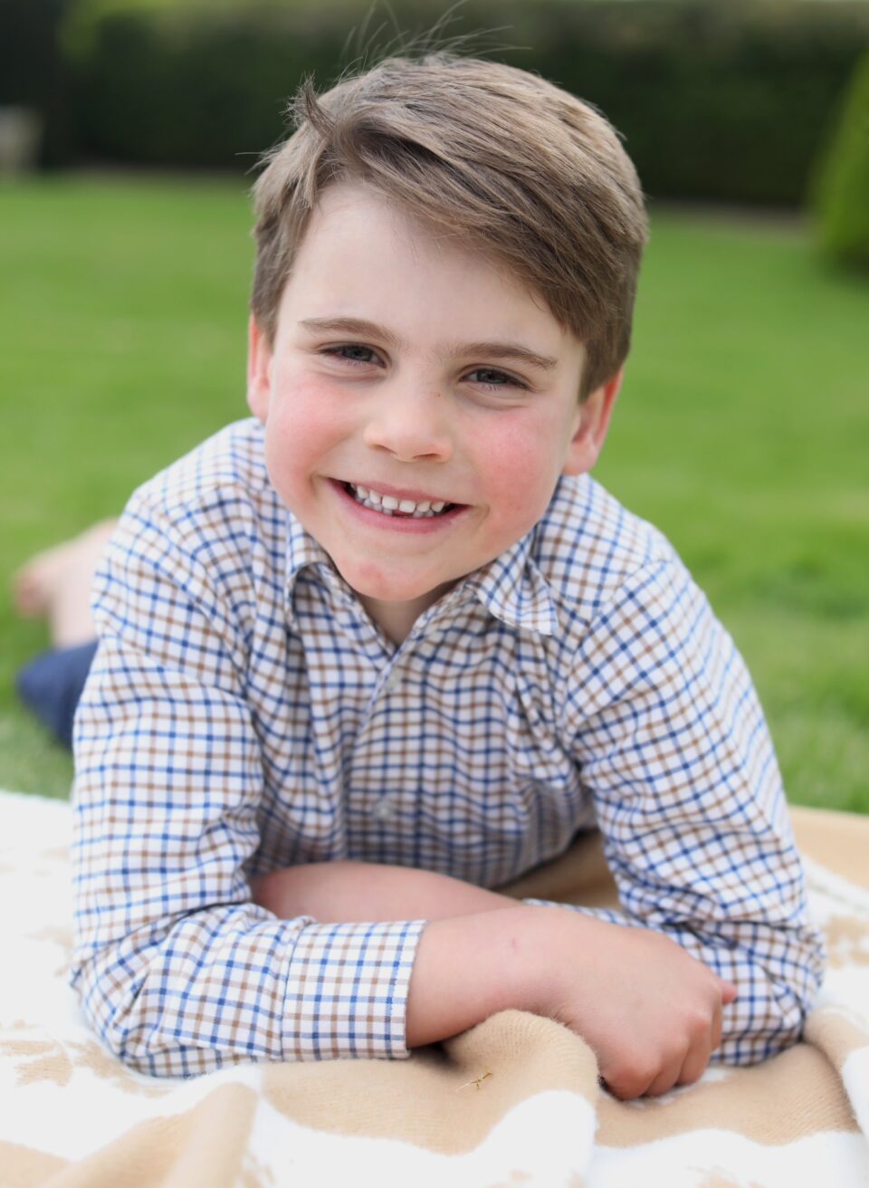 "¡Feliz sexto cumpleaños, príncipe Luis!": Palacio de Kensington publicó una nueva fotografía