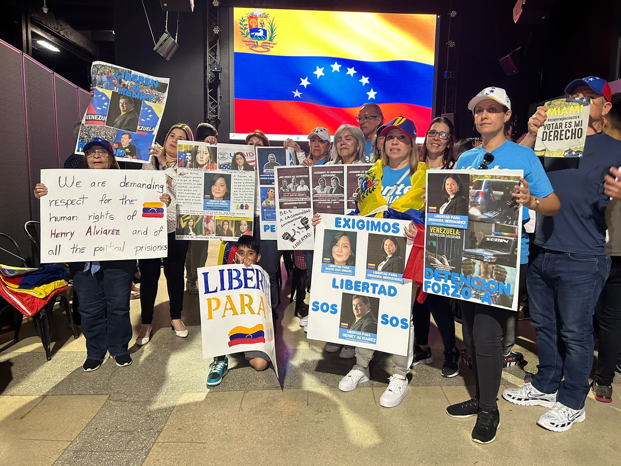 Venezolanos en 16 ciudades de EE.UU. salieron a exigir derecho al voto