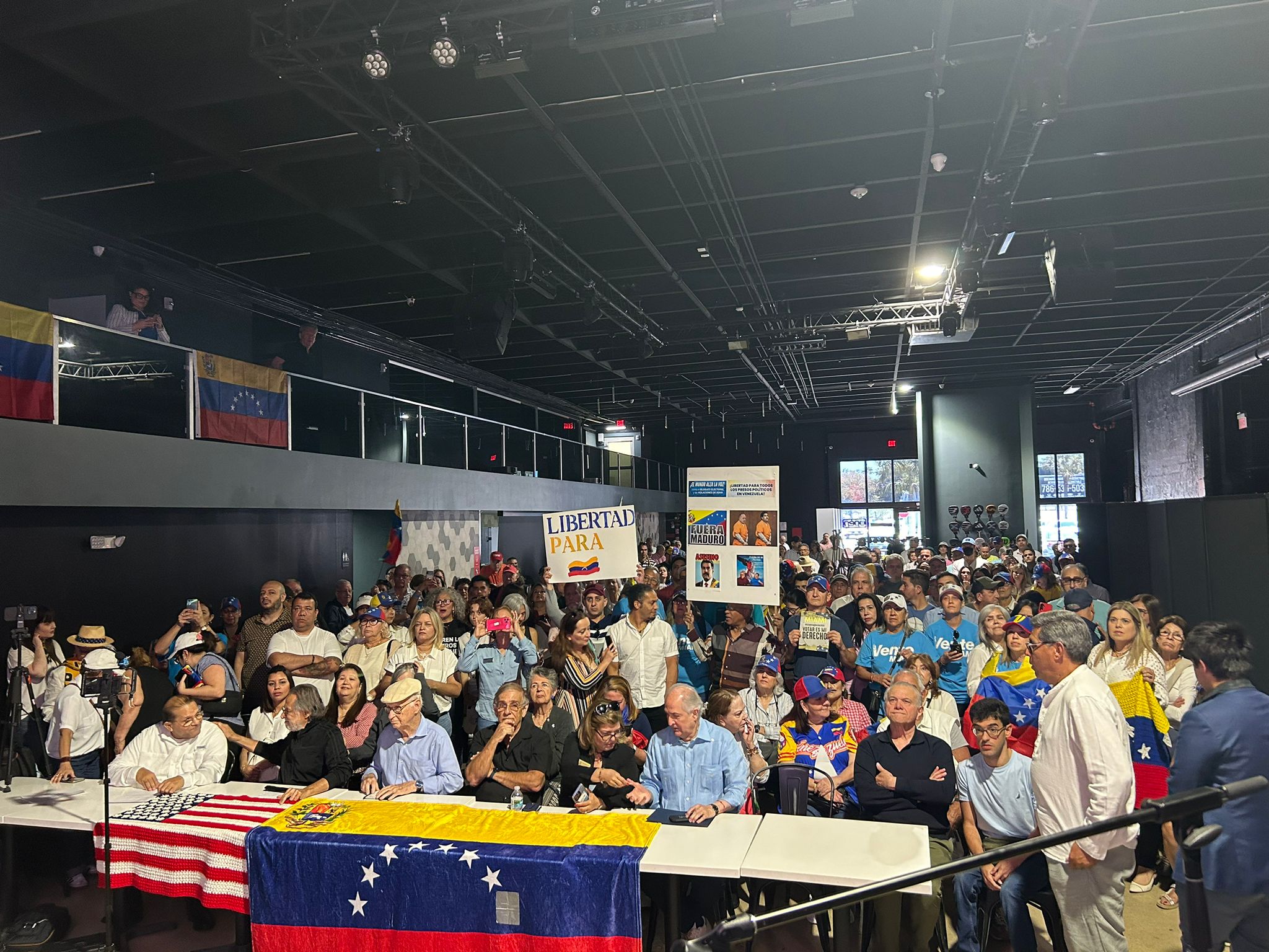 Venezolanos en 16 ciudades de EE.UU. salieron a exigir derecho al voto