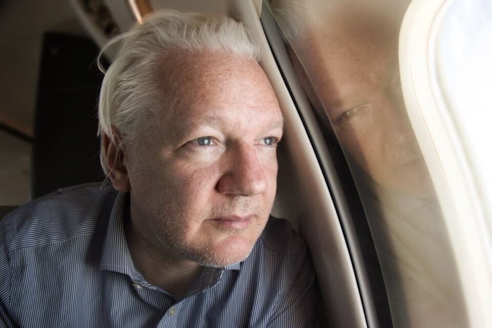 "Julian Assange es libre": WikiLeaks informó que abandonó Reino Unido
