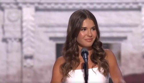 Nieta mayor de Trump dio un conmovedor discurso en la Convención Nacional Republicana (+VIDEO)