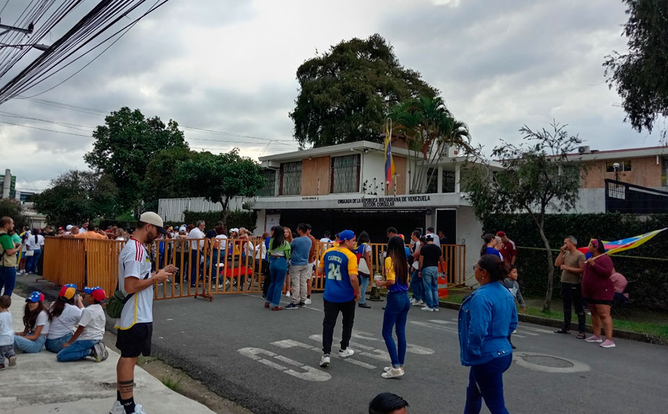 venezolanos-en-costa-rica