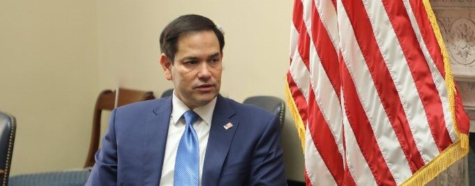 Rubio afirmó que venezolanos enviados a El Salvador que no sean del Tren de Aragua podrán ser deportados a Venezuela