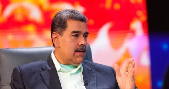 Maduro "espera" que la oposición participe en las elecciones de mayo