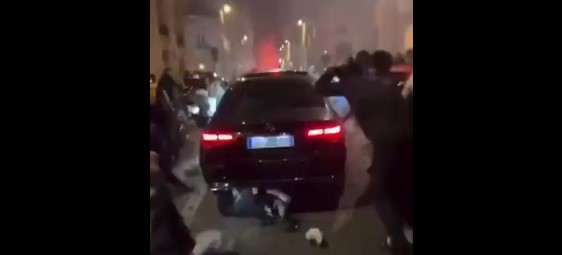 Atropellan a hinchas del PSG que celebraban la clasificación a la final de la Champions