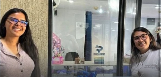 Dos merideñas sentenciadas a 10 años de cárcel por hacer franelas con imagen de la estatua derribada de Chávez